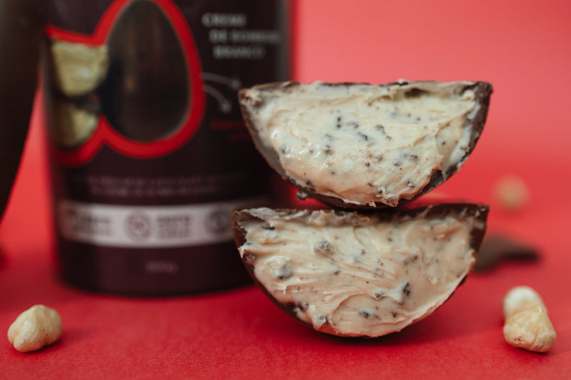 Ovo de Páscoa Recheado Creme de Bombom Avelã Branco Zero Açúcar, Glúten e Lactose 300g